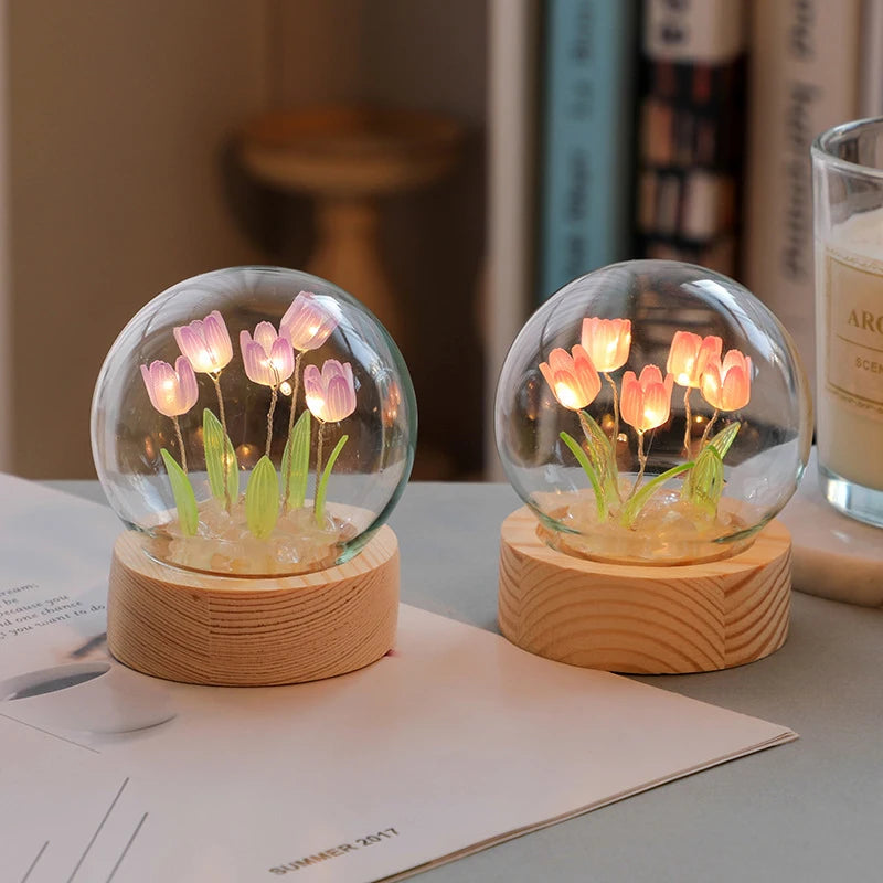 Luminária Noturna de Tulipa LED em Bola de Cristal - Decoração para Casa, Quarto, Festas e Presentes Especiais